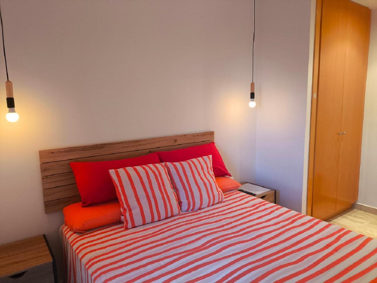 Habitacion Doble Con Bano Privado Y Desayuno Incluido 빌라데칸스 외부 사진